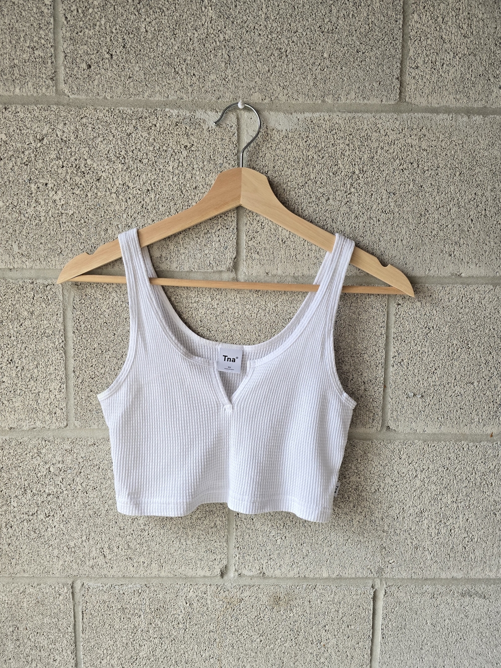 TNA White Ribbed Scoop Crop Tank